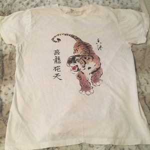 Brandy Melville Tshirt